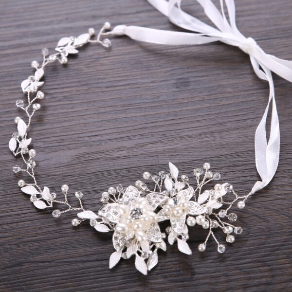 Trendy Flowers Pearl Crystal Headband 2