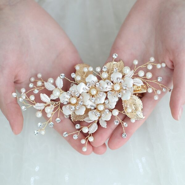 Trendy Flowers Pearl Crystal Wedding Hairpin 4