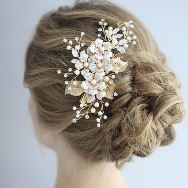 Trendy Flowers Pearl Crystal Wedding Hairpin 3