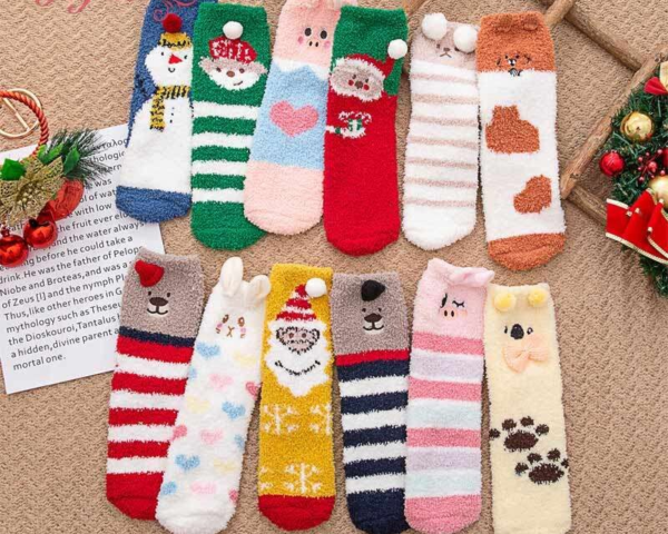 High Quality Soft Warm Floor Socks Christmas Stocking Gift Box 3