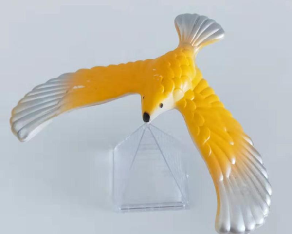Amazing Funny Balance Eagle With Pyramid Stand 5