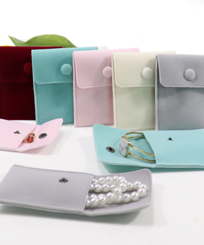 Gift Jewelry Packaging Bags with Snap Fastener Quality Velvet Jewelry Pouches