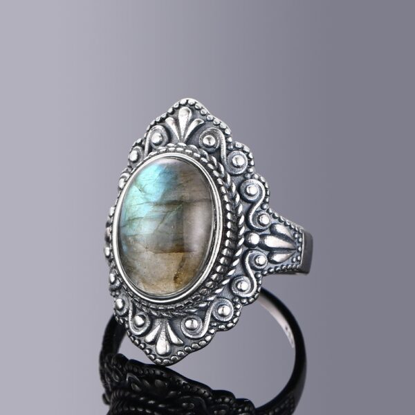 Vintage Oval Natural Labradorite Rings 925 Sterling Silver 3