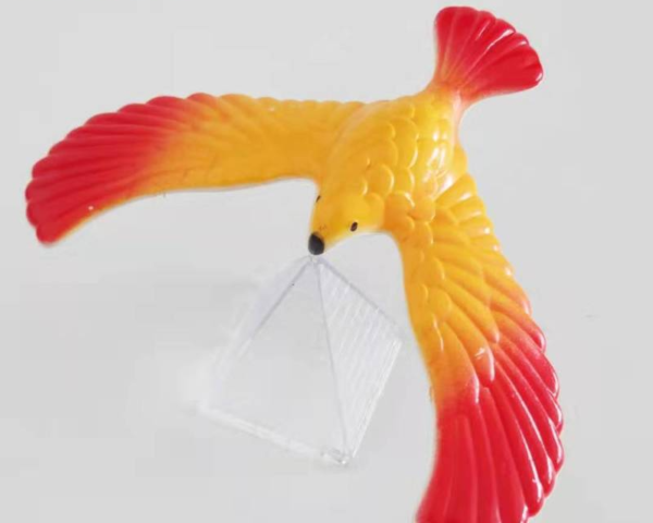 Amazing Funny Balance Eagle With Pyramid Stand 4