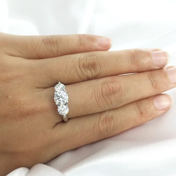2ctw 6.5mm Round Cut Engagement Wedding Moissanite Diamond Ring 4