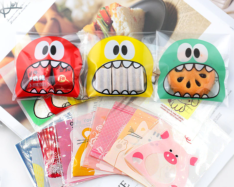 100Pcs Cookie Candy Bags Cute Cartoon Self-adhesive Plastic Packing Bags