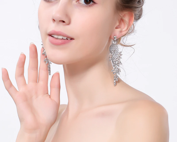 Luxury Leaves Long Drop Earrings Crystal Dangle Wedding Earrings 2