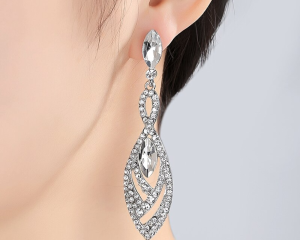 Simple Hanging Wedding Earrings Crystal Bridal Drop Earrings 2