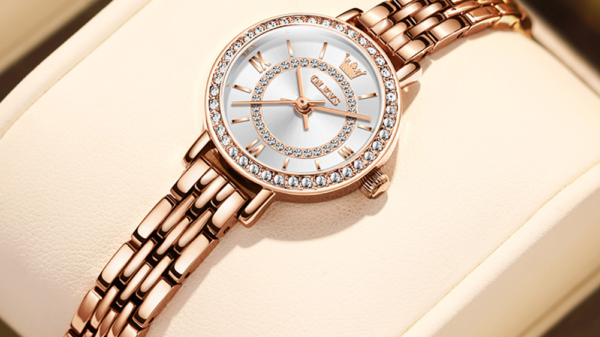 Luxury Women's Wristwatch Waterproof Stainless Steel Diamond 2