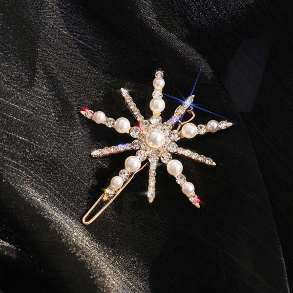 New Fashion Shining Rhinestones Snowflake Pearl Hairpin 3